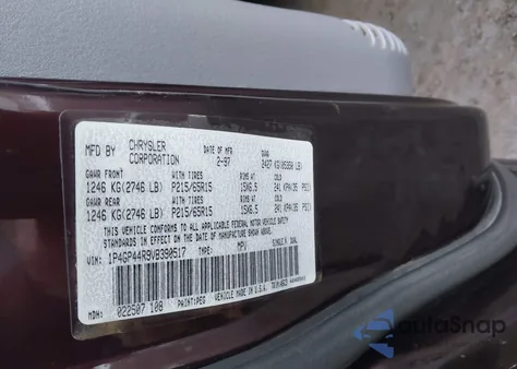 1997 Plymouth Grand Voyager Se z USA, uszkodzony, nr VIN 1P4GP44R9VB390517